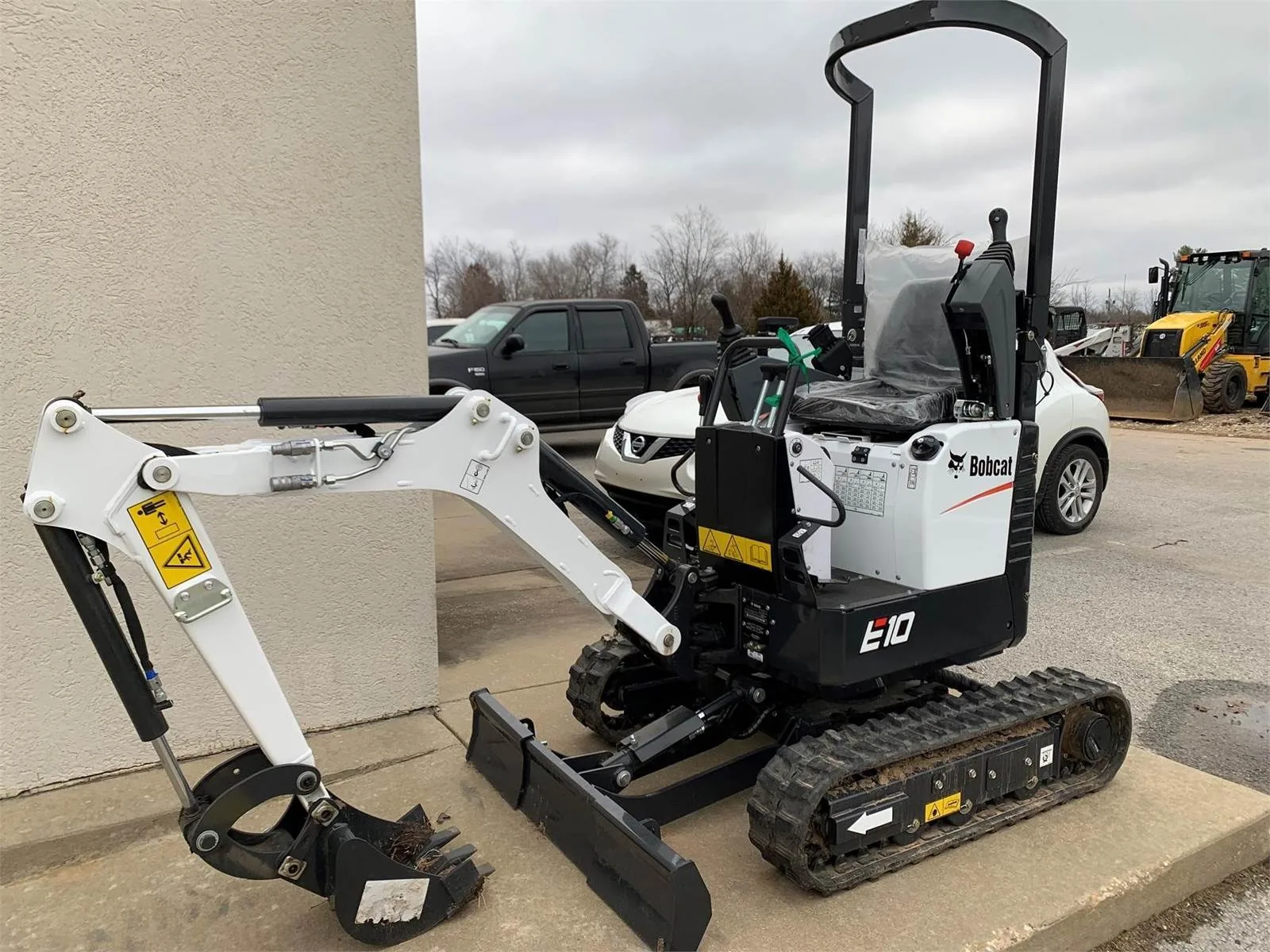 Bobcat E10