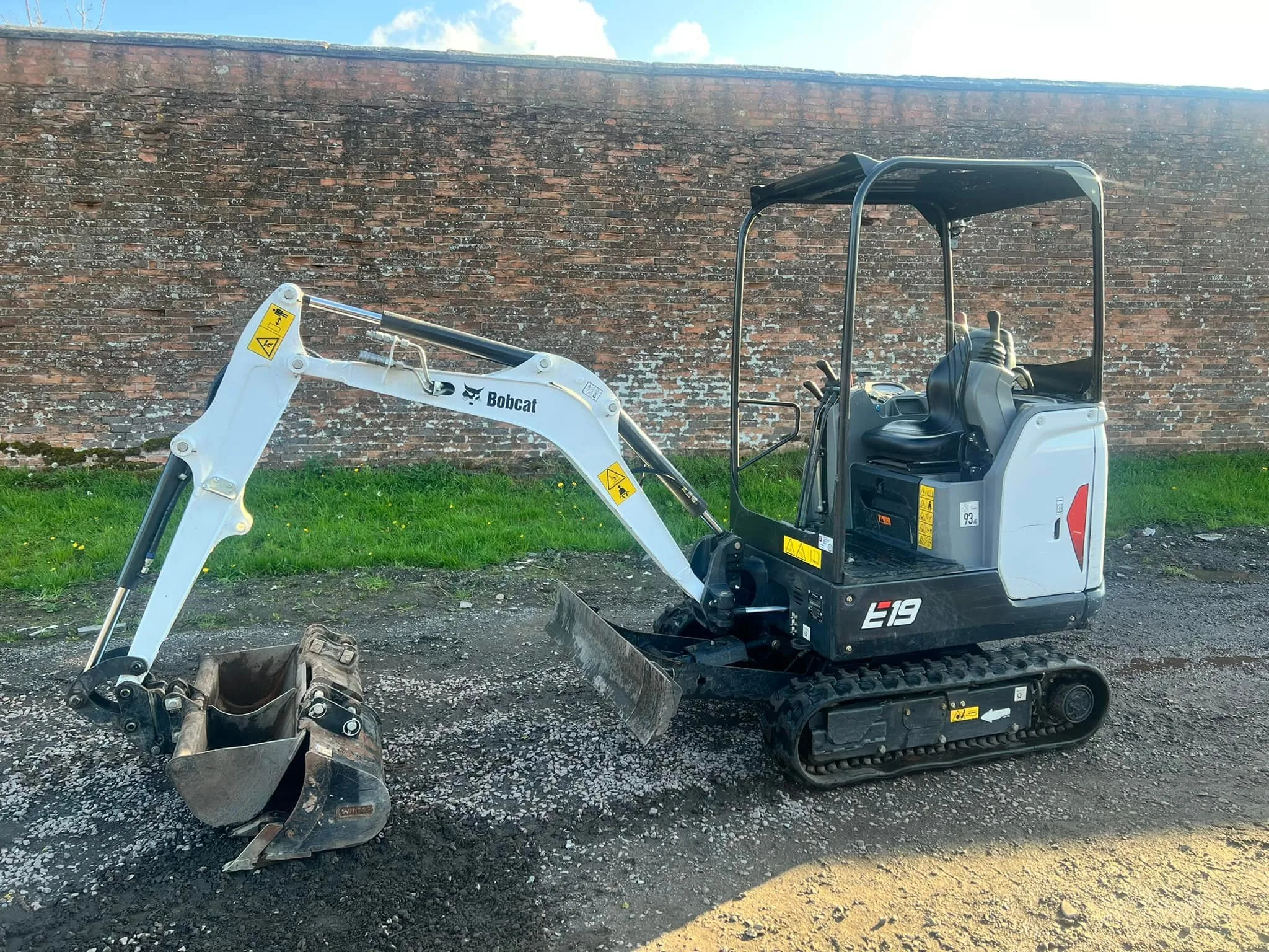 Bobcat E19