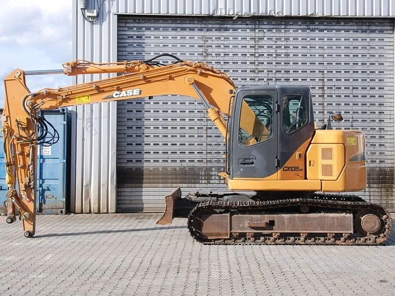Case CX135