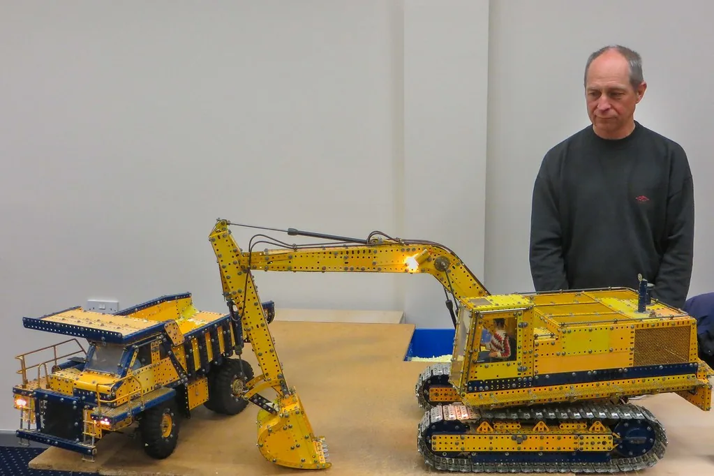 Caterpillar 245