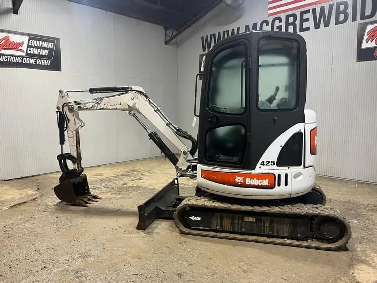 Caterpillar BOBCAT-425