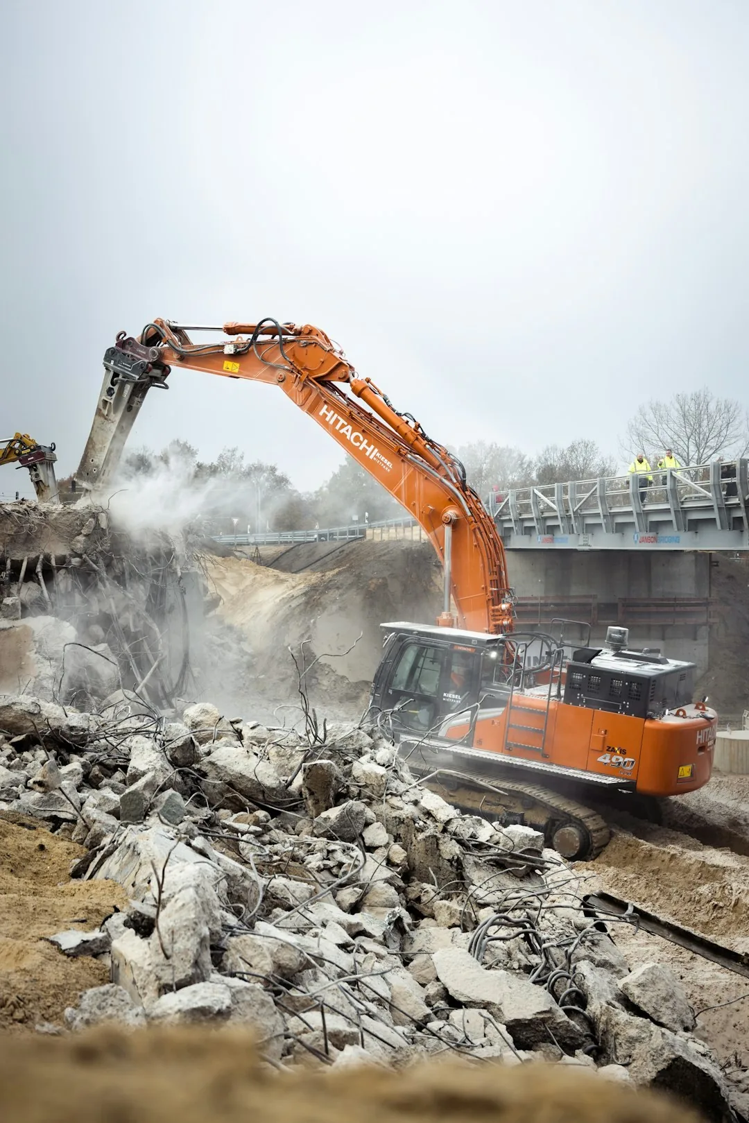 Hitachi ZX140W3