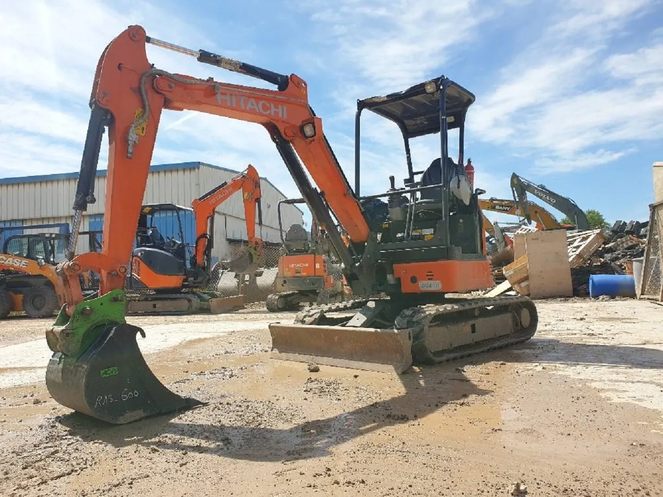 Hitachi ZX230