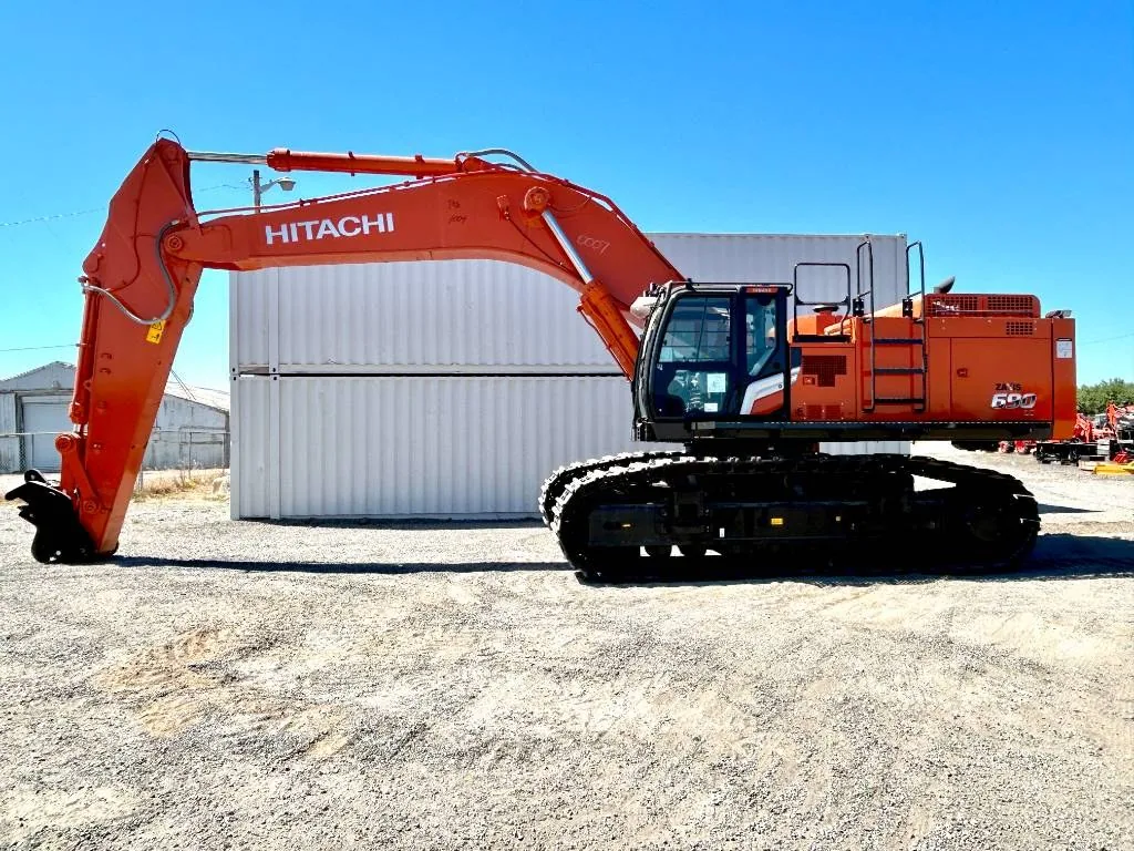 Hitachi ZX690LC6