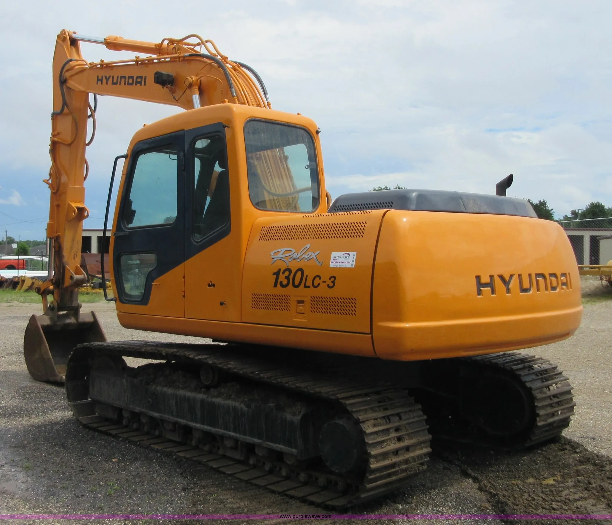 Hyundai R130LCD3