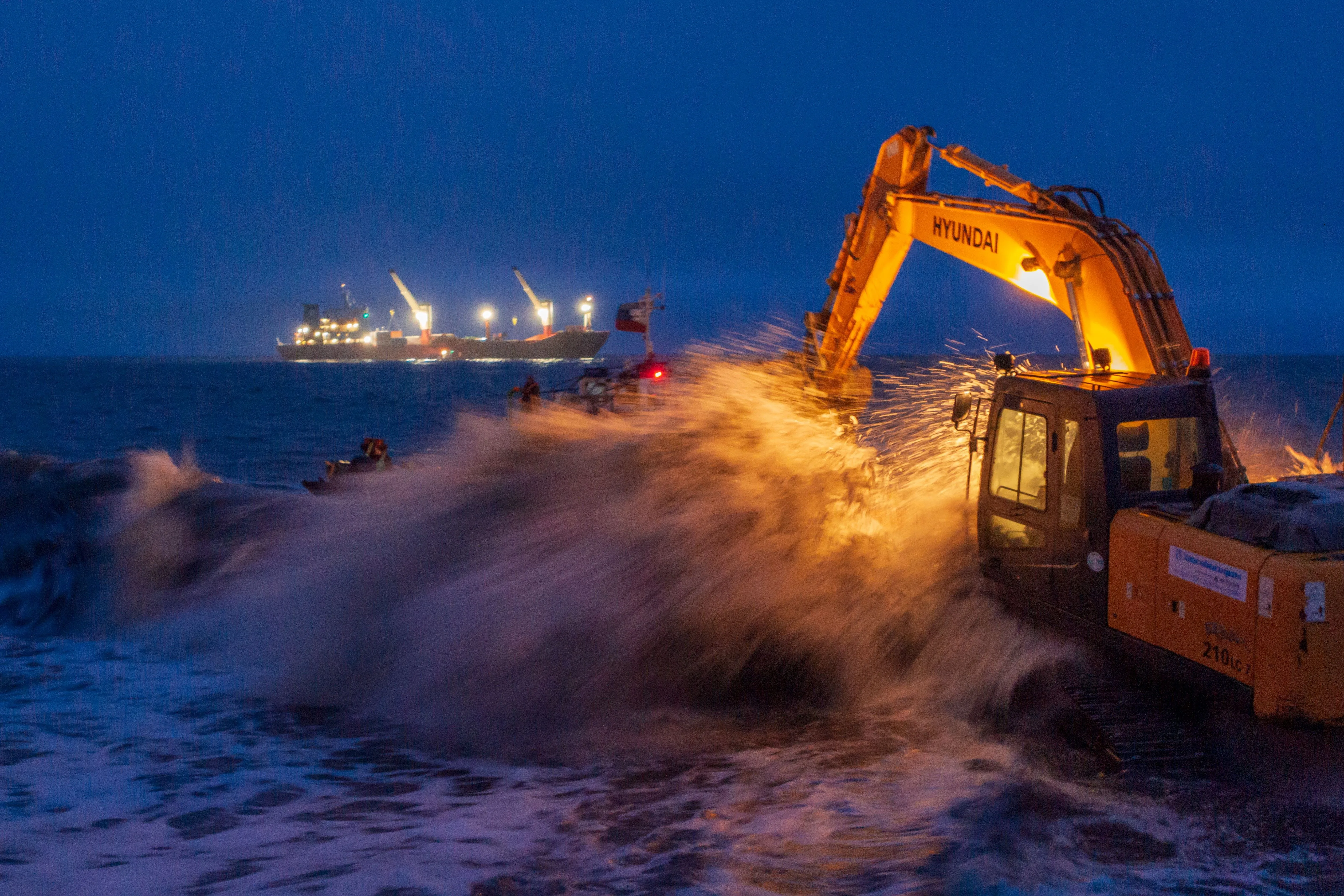 Hyundai R140W7A