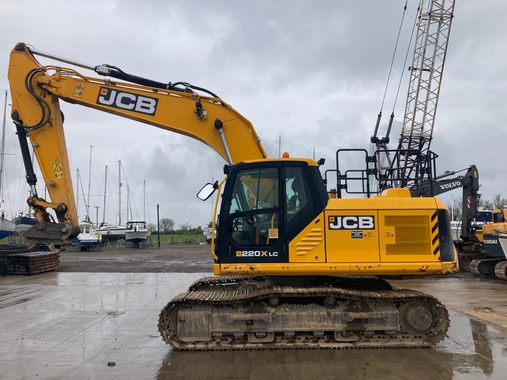 JCB 220XLC