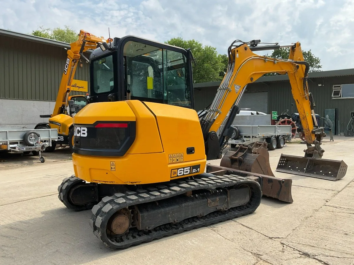 JCB 65R1