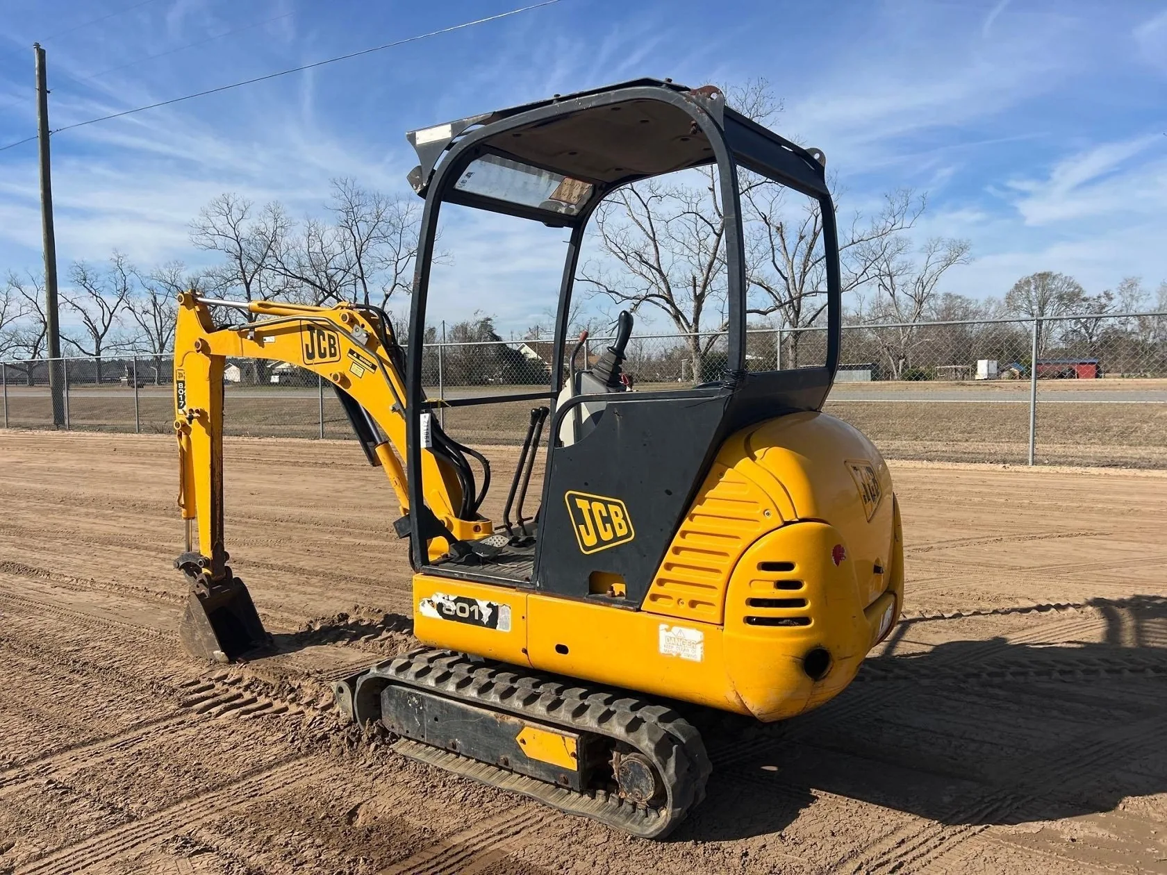 JCB 8017