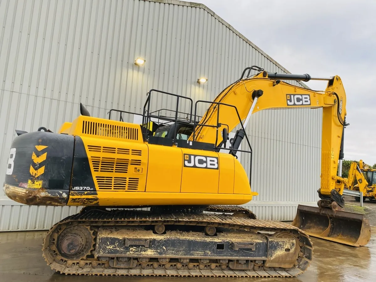 JCB JS370LC