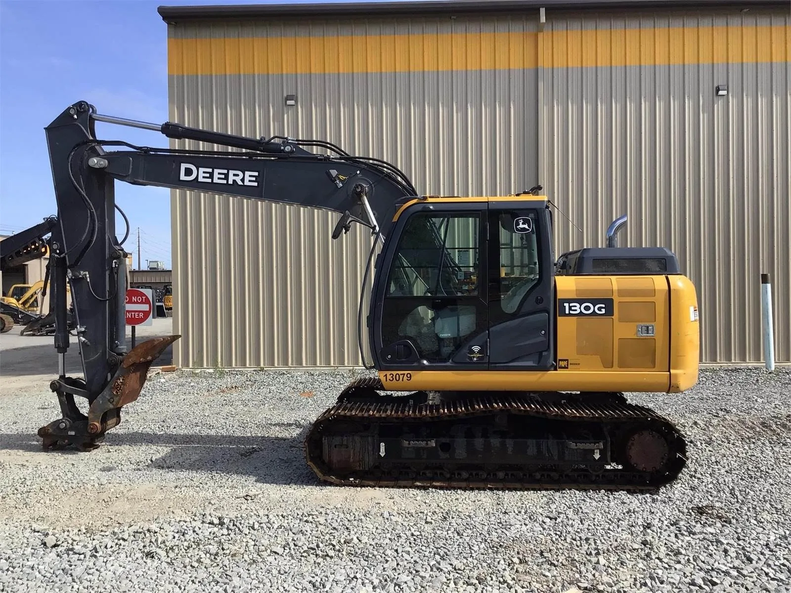 John Deere 130G