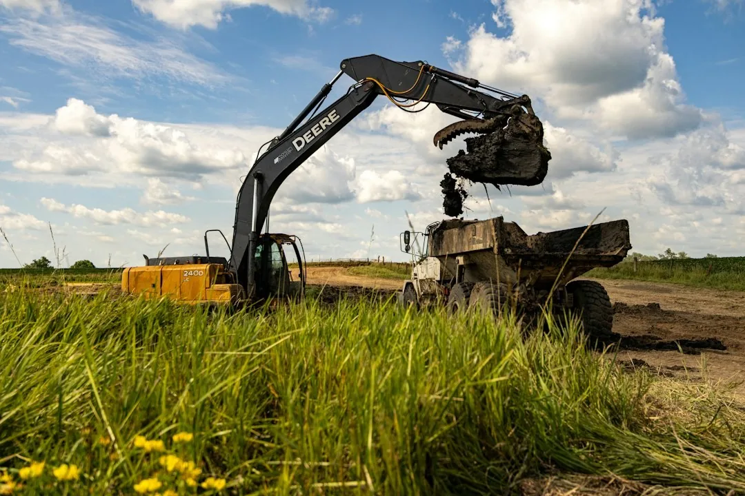 John Deere 892E