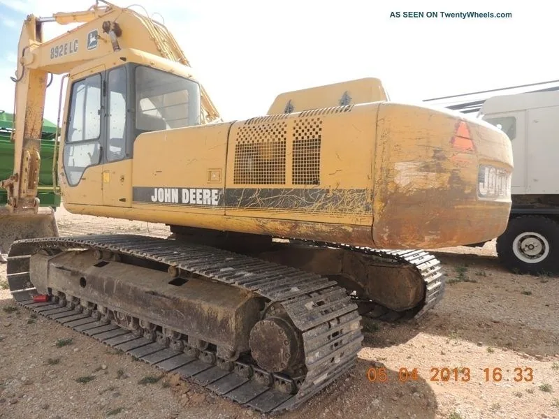 John Deere 892ELC