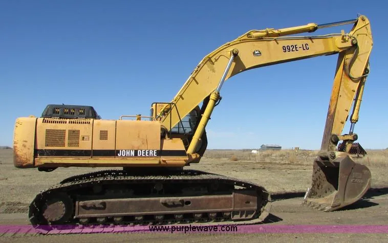 John Deere 992E
