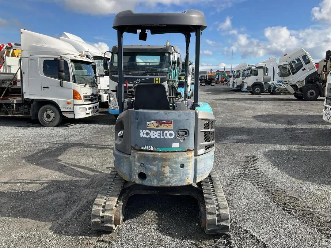 Kobelco 27SR3