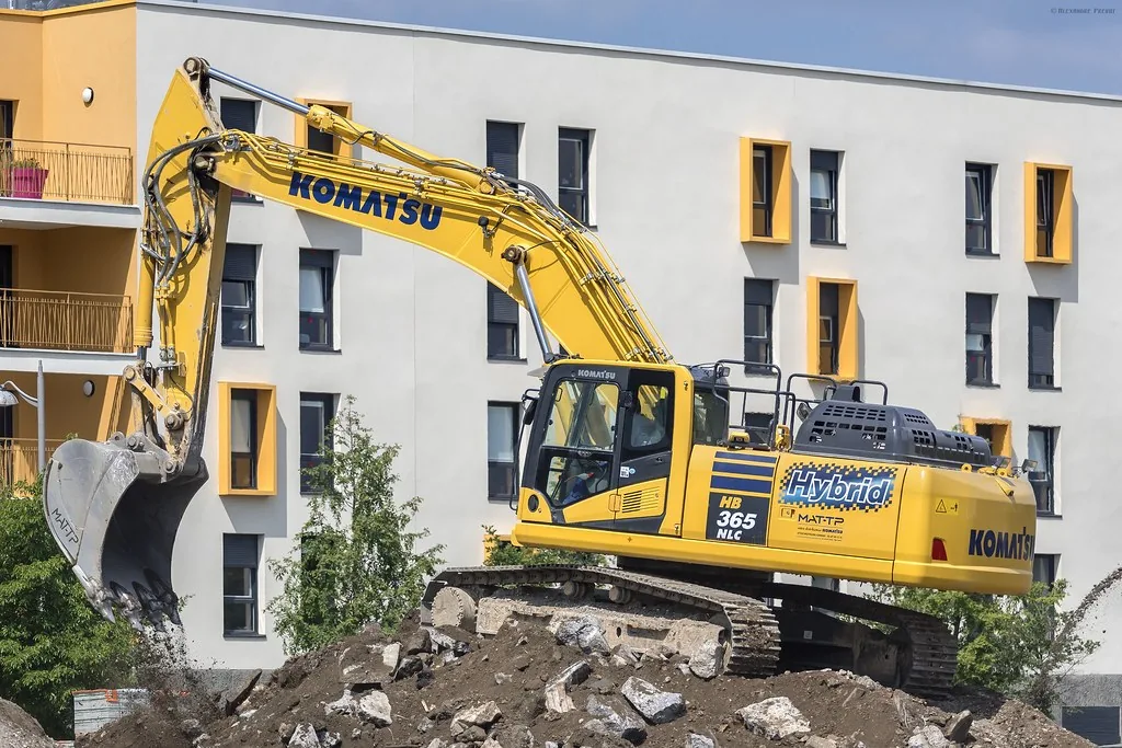 Komatsu HB365LC-3