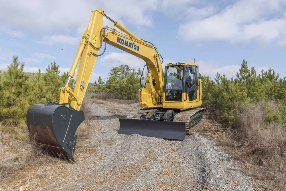 Komatsu PC138USLC-11