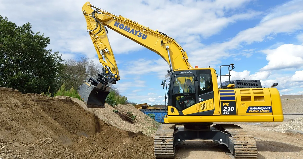 Komatsu PC210LCI-11