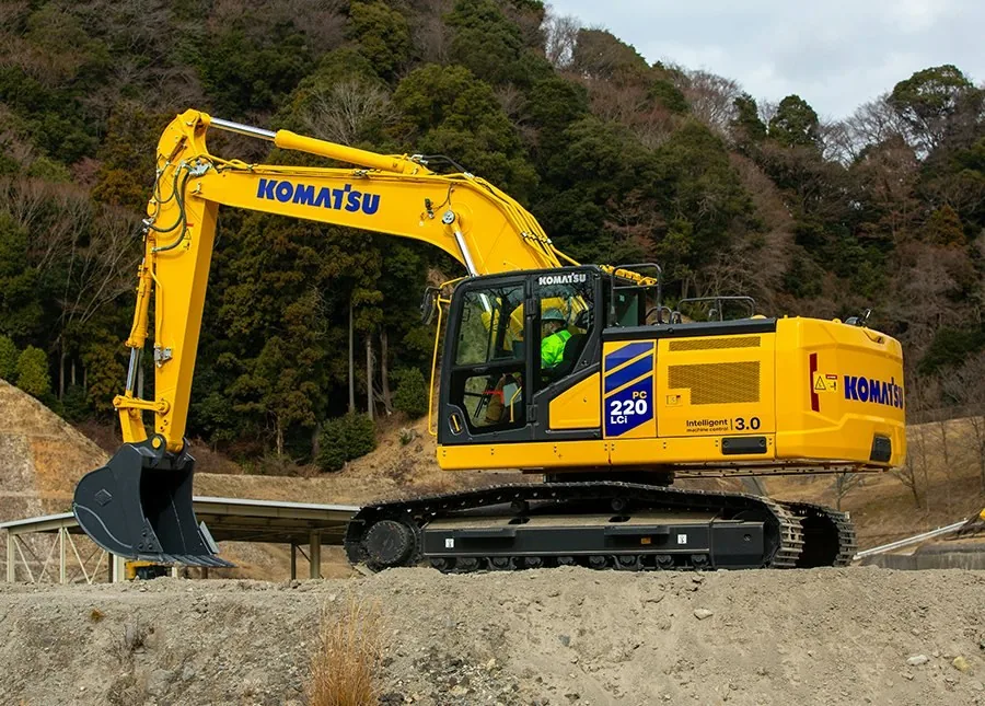 Komatsu PC2202