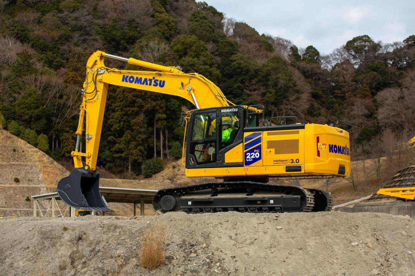 Komatsu PC220LC2