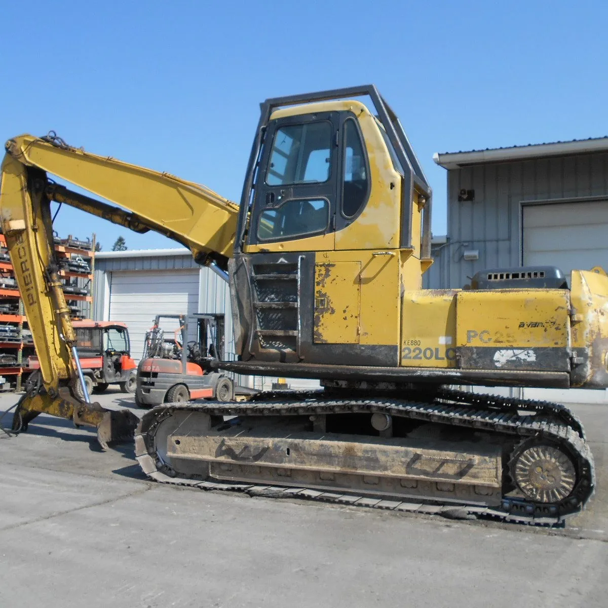 Komatsu PC250LC6