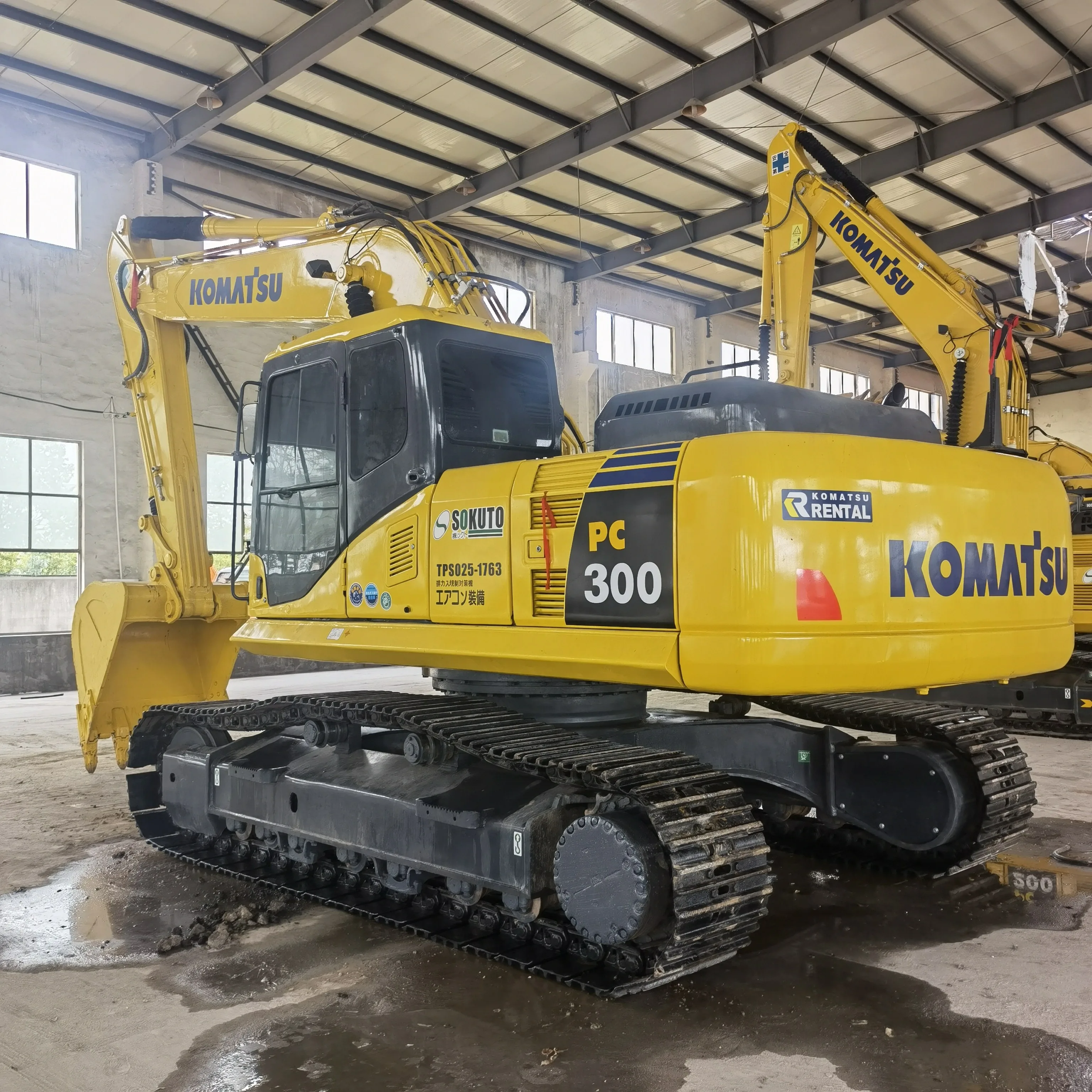 Komatsu PC301