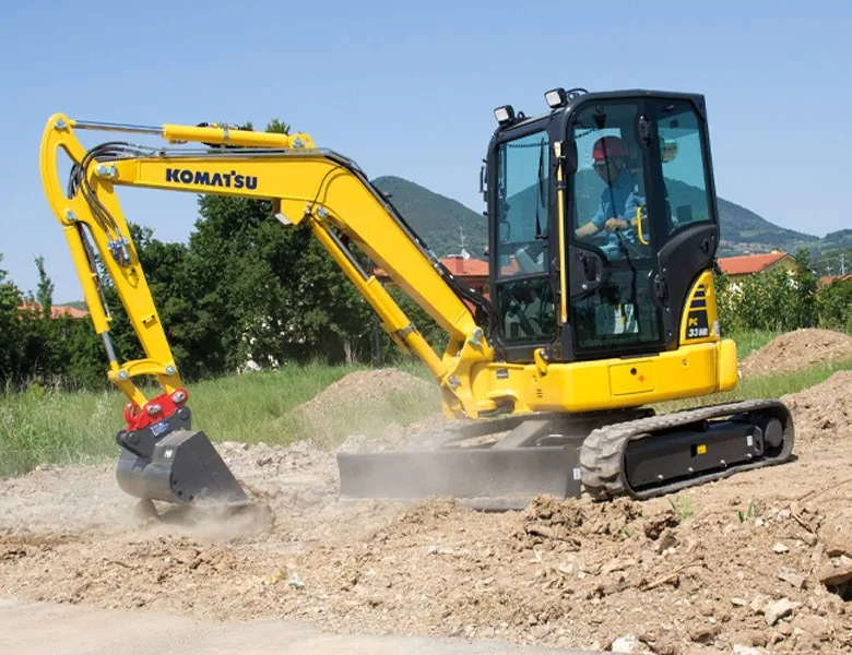 Komatsu PC33MR-5