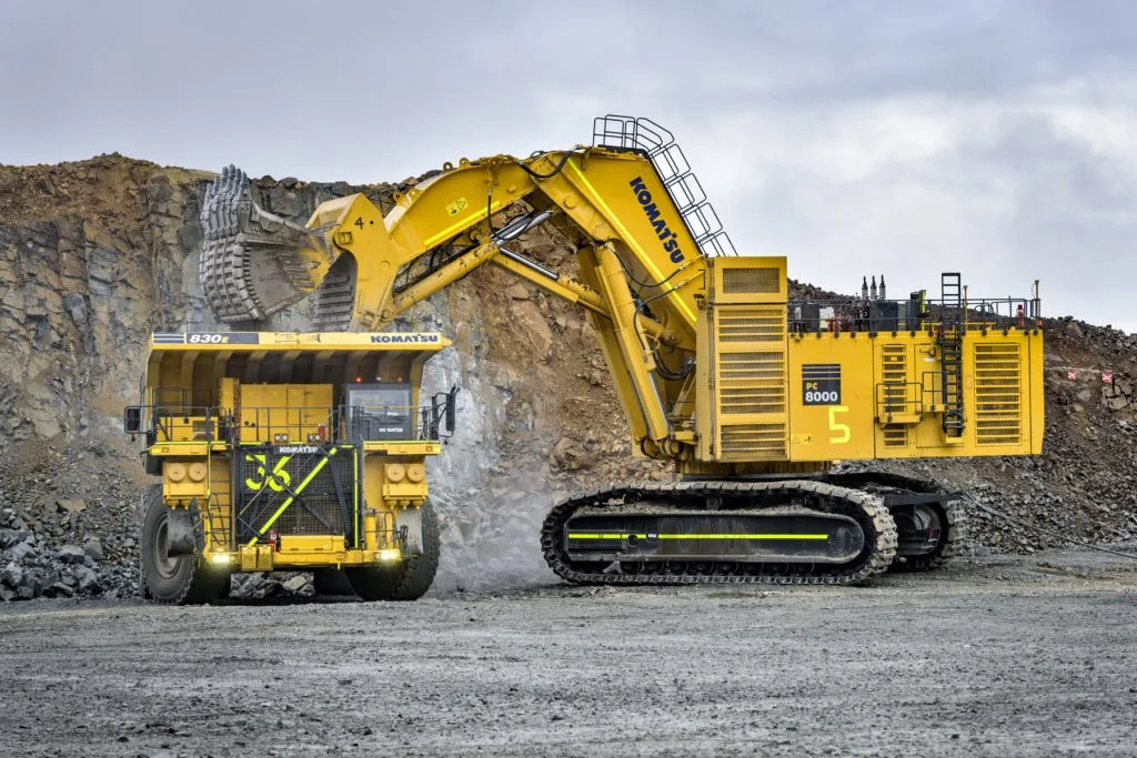 Komatsu PC8000-11