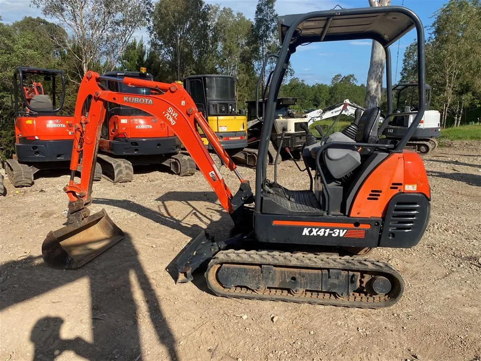Kubota KX413