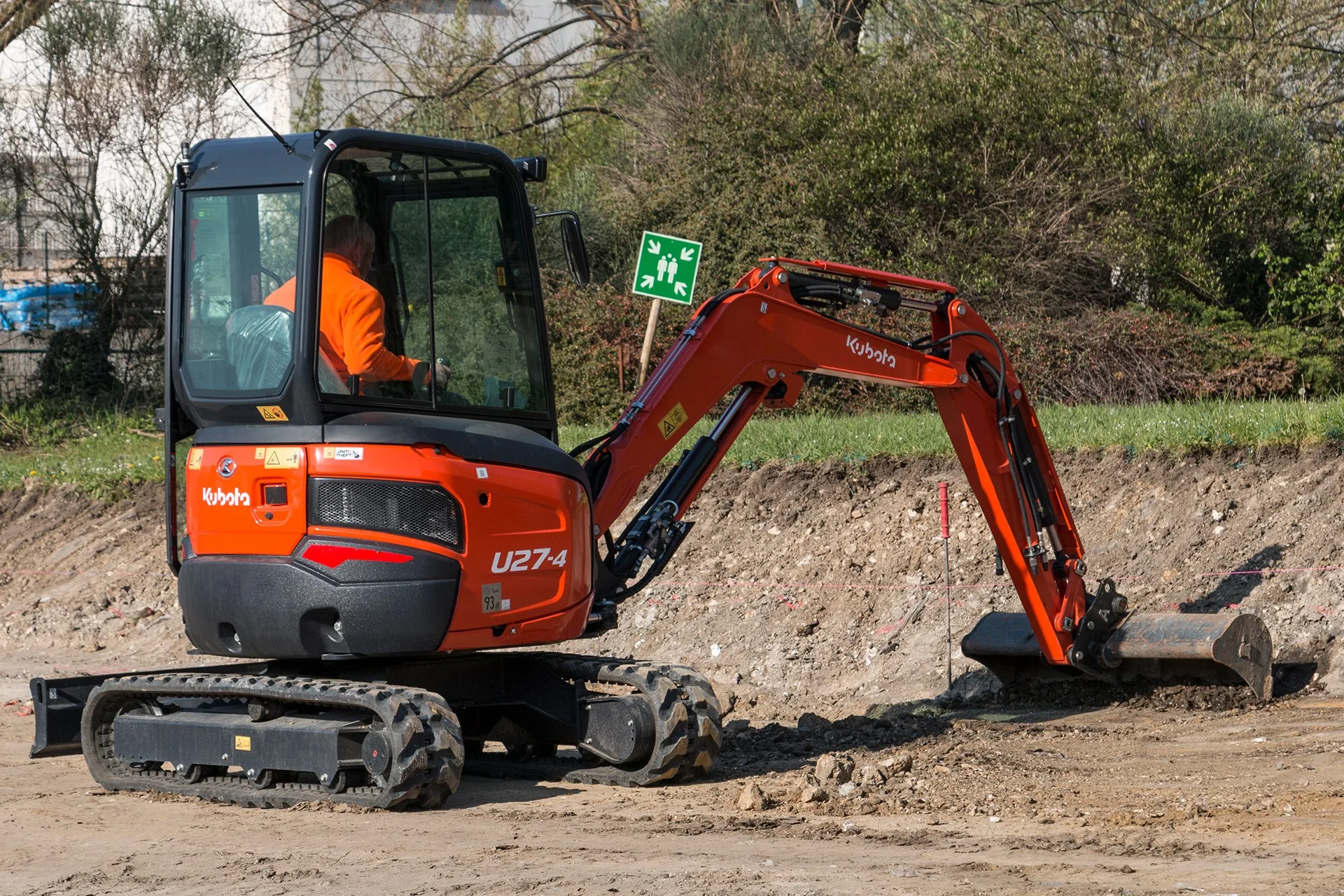 Kubota U274G