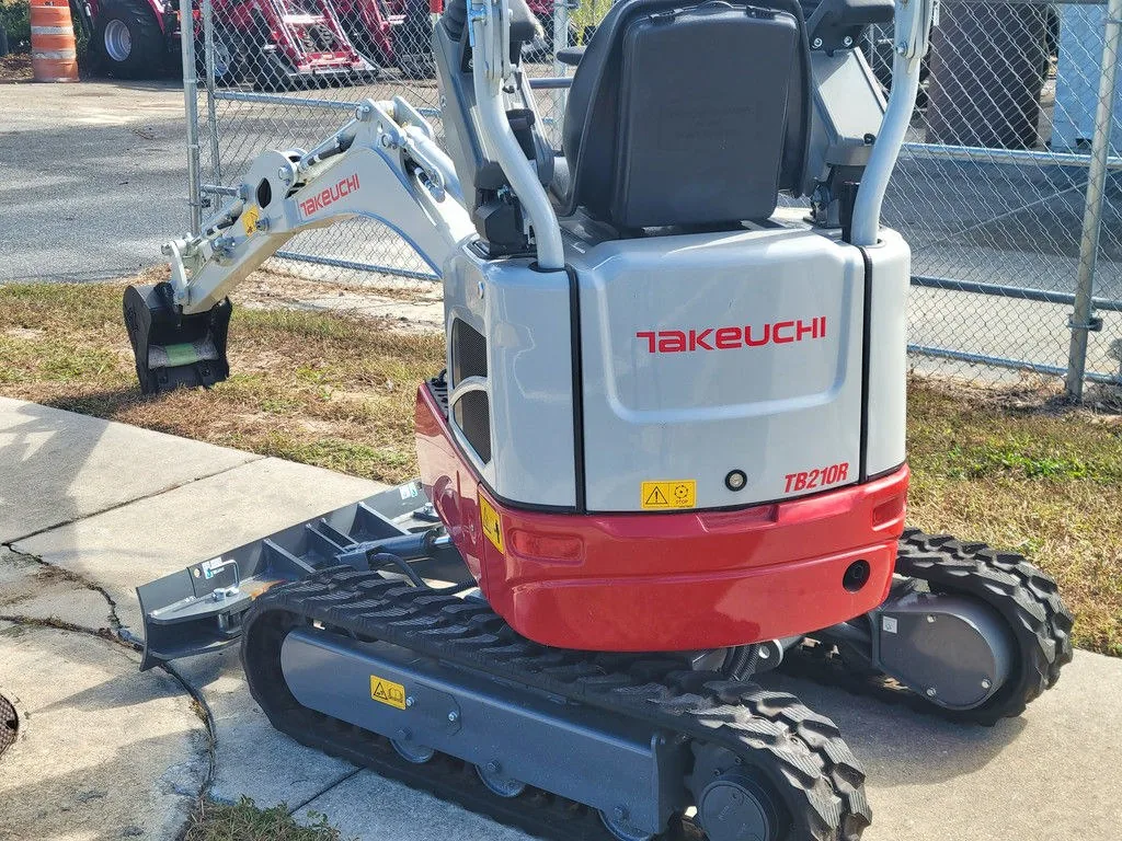 Takeuchi TB210R