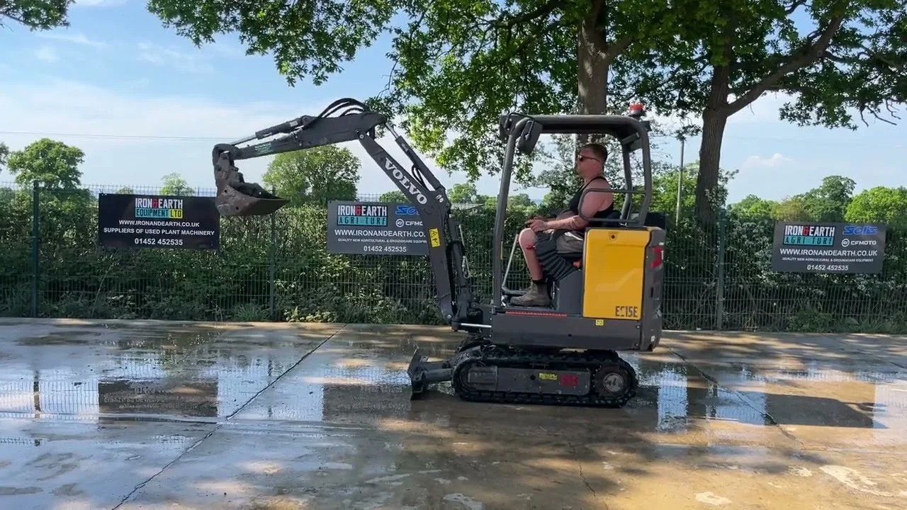 Volvo EC15E
