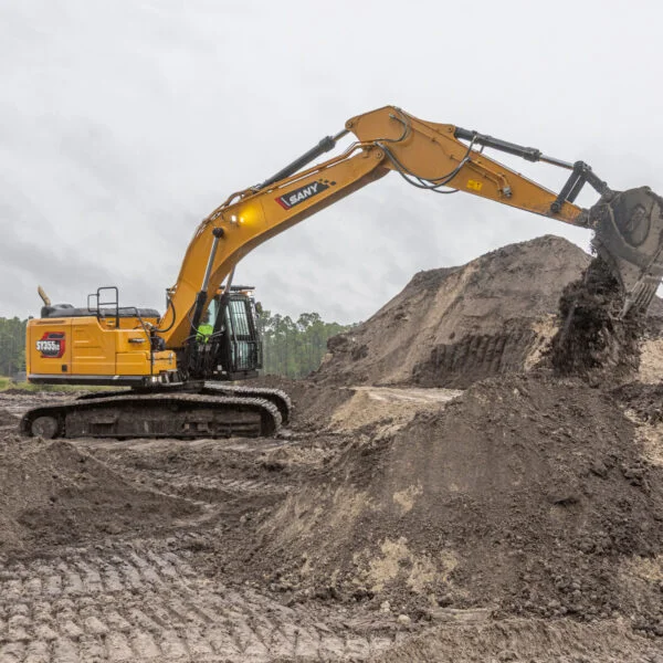Sany SY355LC angle 3