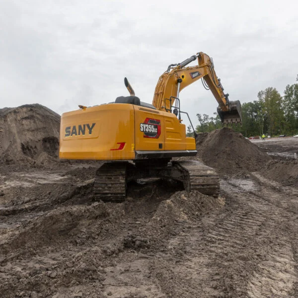 Sany SY355LC angle 4