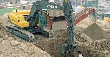 Volvo EC210BNLC angle 2