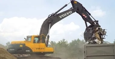 Volvo EC240BLC angle 2