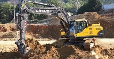 Volvo EC330CL angle 2