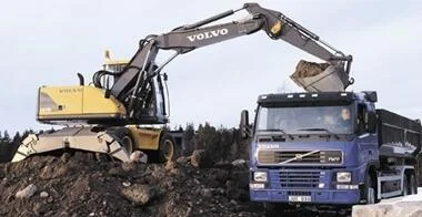 Volvo EW140E angle 2